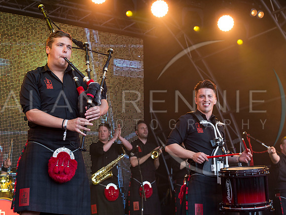 AR090815-0967