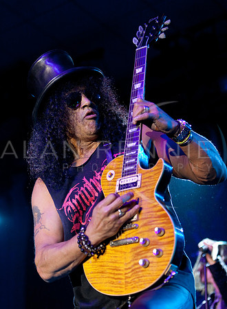 Slash live at Edinburgh Corn Exchange