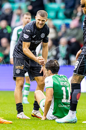 AR291022_1055