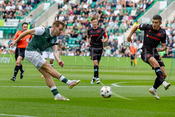 HIbs_v_ StMirren_AR310825_0548