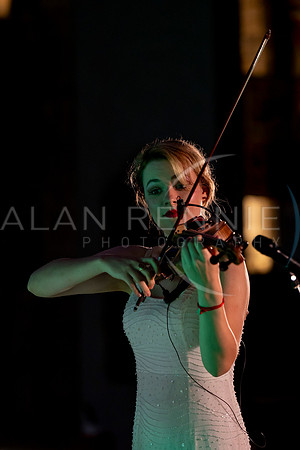 AR050624_1275