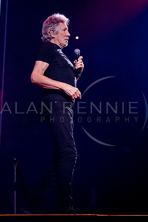 Roger Waters_ AR020623_0178
