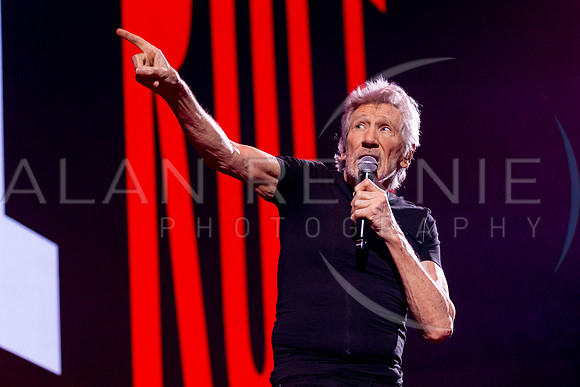 Roger Waters_ AR020623_0207