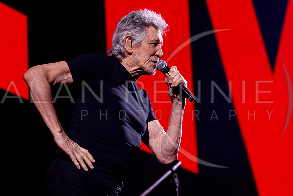 Roger Waters_ AR020623_0106
