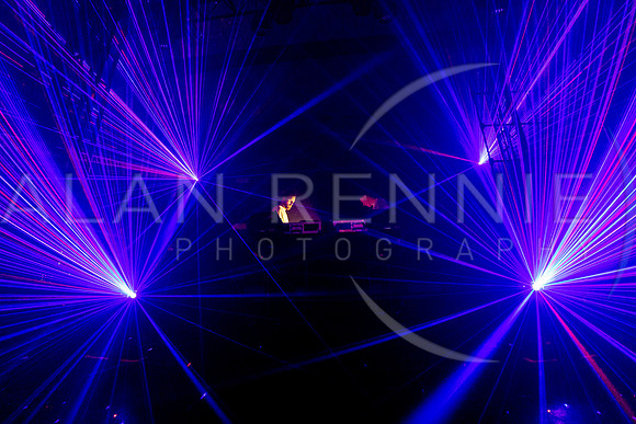 AR071221_1539