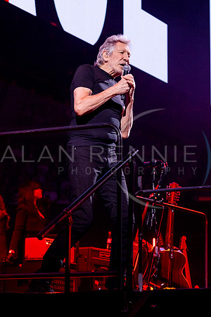 Roger Waters_ AR020623_0168