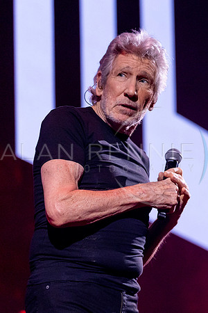 Roger Waters_ AR020623_0188