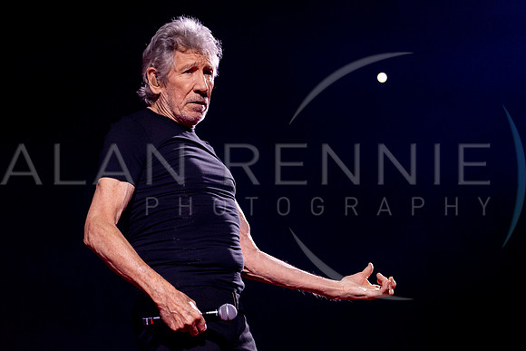 Roger Waters_ AR020623_0229