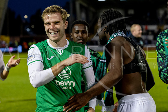 AR140525_2747