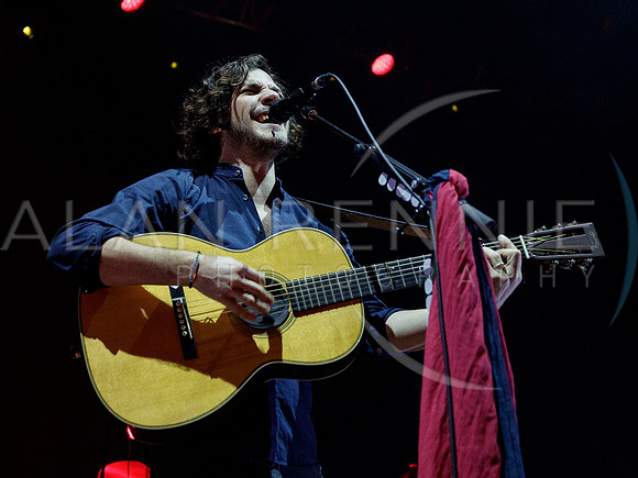 JackSavoretti_240317_03