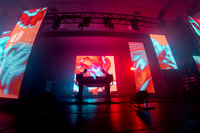 AR071221_1577