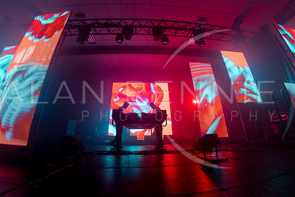 AR071221_1577