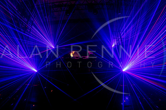 AR071221_1552