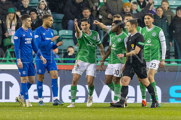 Hibs V Ran_AR100324_0670