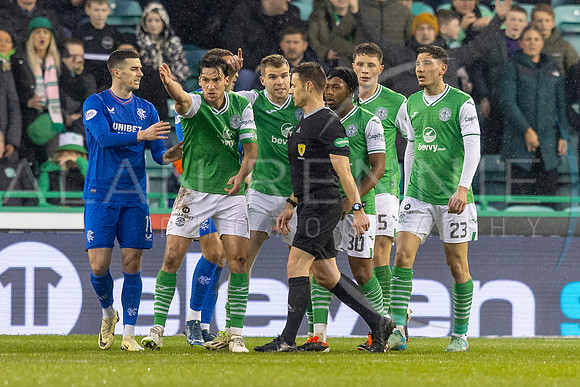Hibs V Ran_AR100324_0676