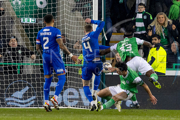 Hibs V Ran_AR100324_0747