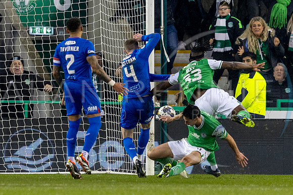 Hibs V Ran_AR100324_0748