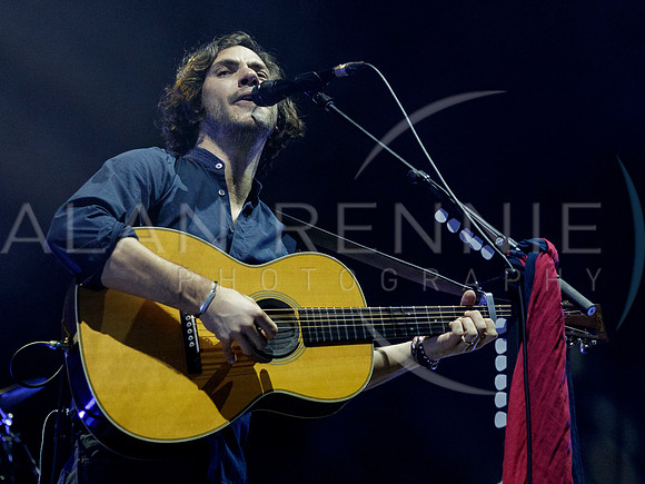 JackSavoretti_240317_09
