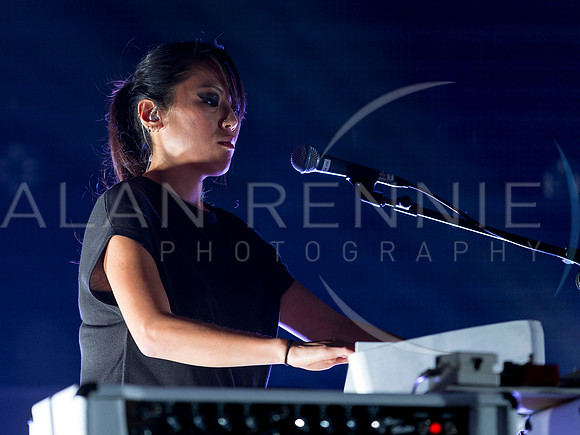 AR071017_0051