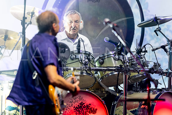 Saucerful of Secrets_AR040522_0010