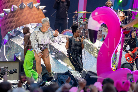 Pink_Live_AR280624_1677