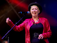 HazelOConnor_Rewind_ar260715-1434
