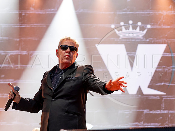 Madness_AR050724_0108