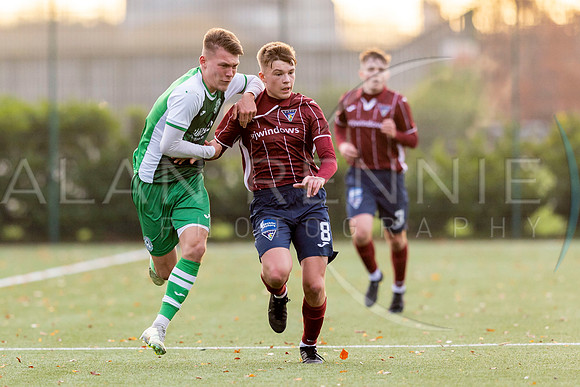AR221122_1884