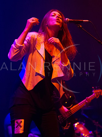 2:54 suppot The XX at Edinburgh Usher Hall