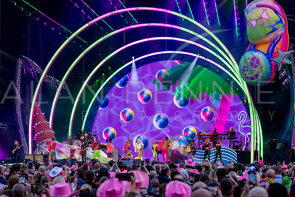 Pink_Live_AR280624_1271