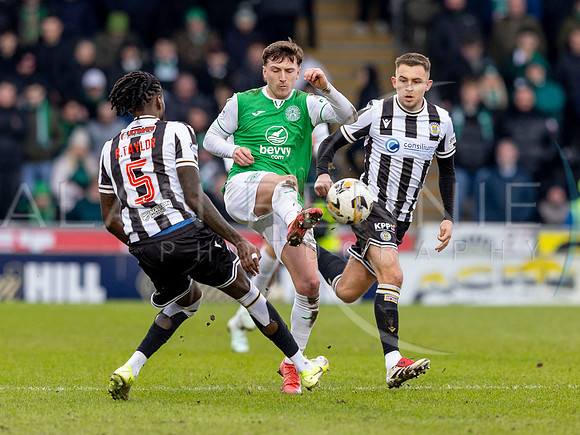 AR160225_2035