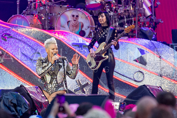 Pink_Live_AR280624_2331
